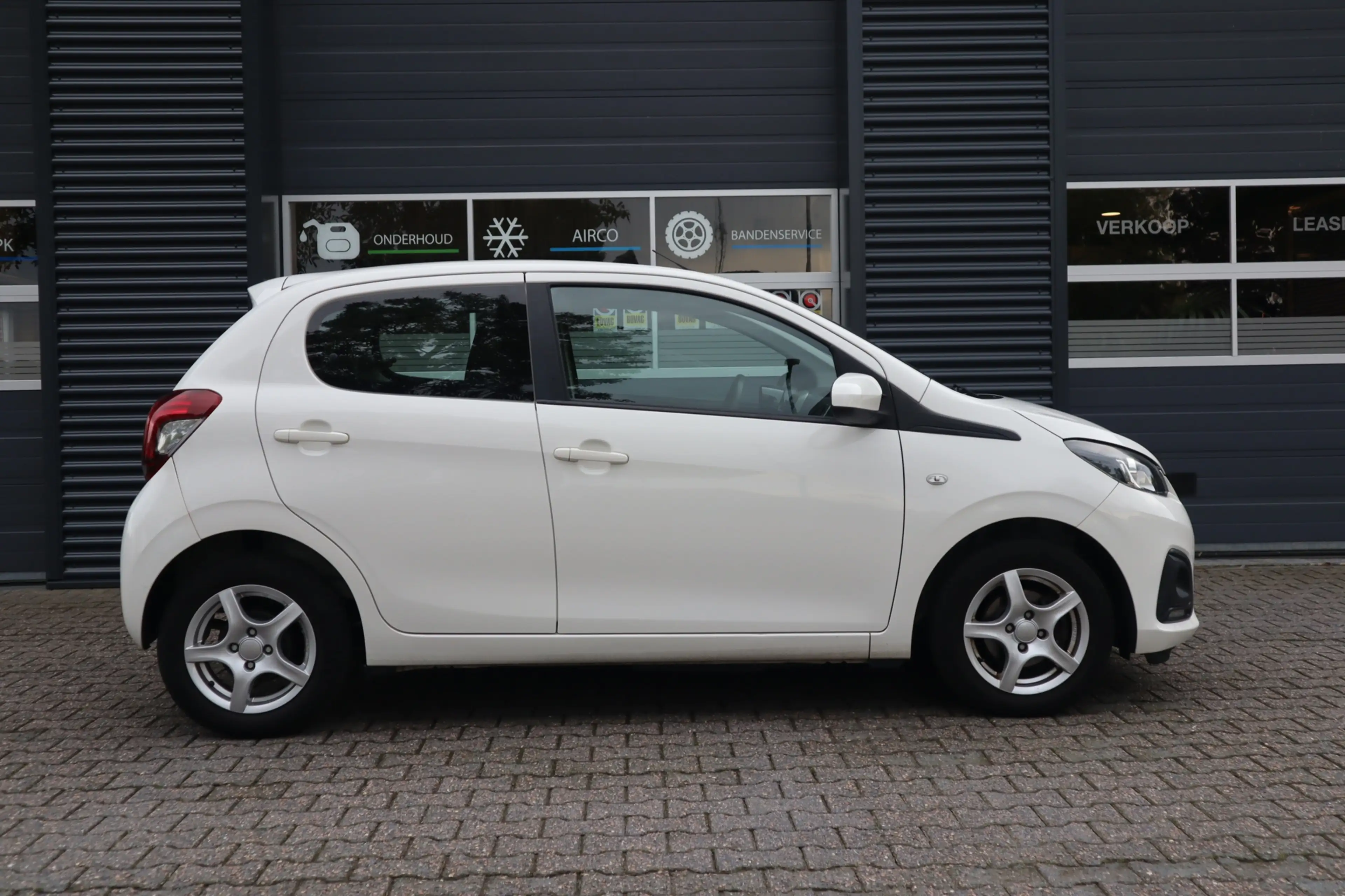 Peugeot 108 1.0 e-VTi Active — photo 4