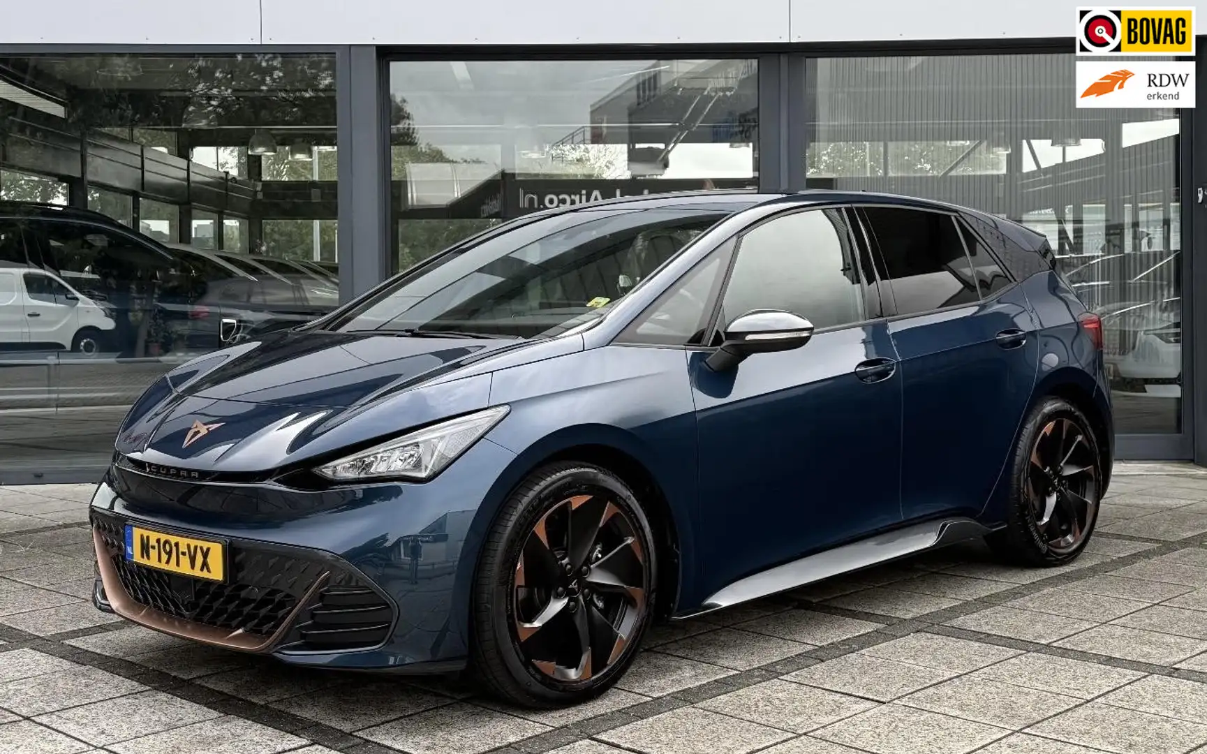 CUPRA Born Performance One 62 kWh / SPORTSTOELEN / 19"LMV / K Bleu - 1