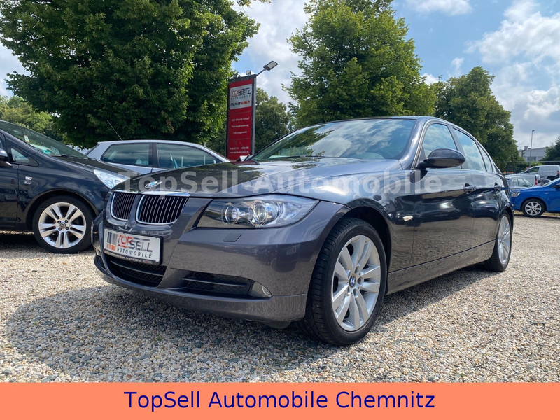 BMW 330 xi Allrad 1.Hand PDC Bi-Xenon Navi Teil-Leder