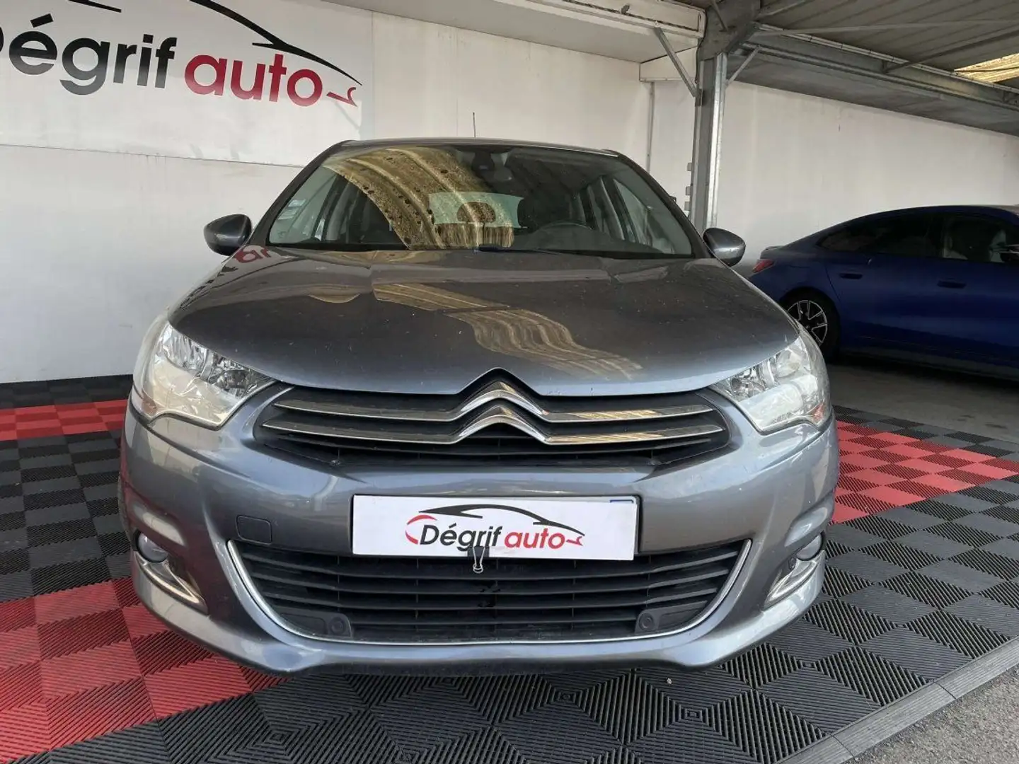 Citroen C4 HDi 110 FAP Exclusive Gris - 2