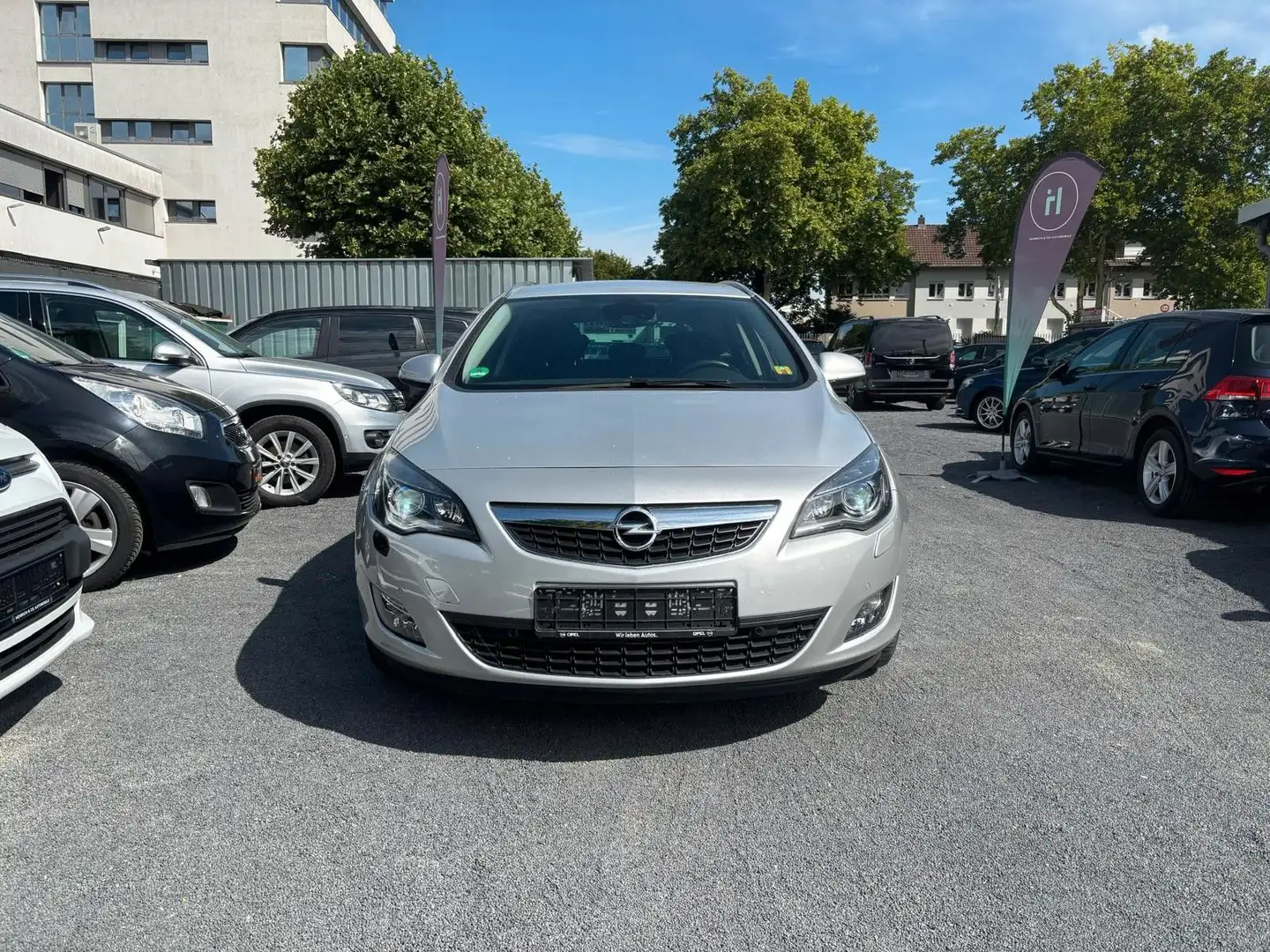 Opel Astra J Sports Tourer Navi/Klima/ wenig KM Silber - 2
