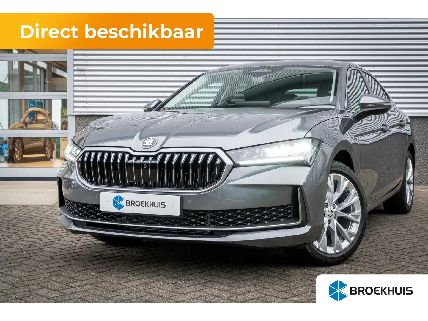 Skoda Superb 1.5 eTSI MHEV 150 pk First Edition |Trekhaak | A-u Grijs - 1