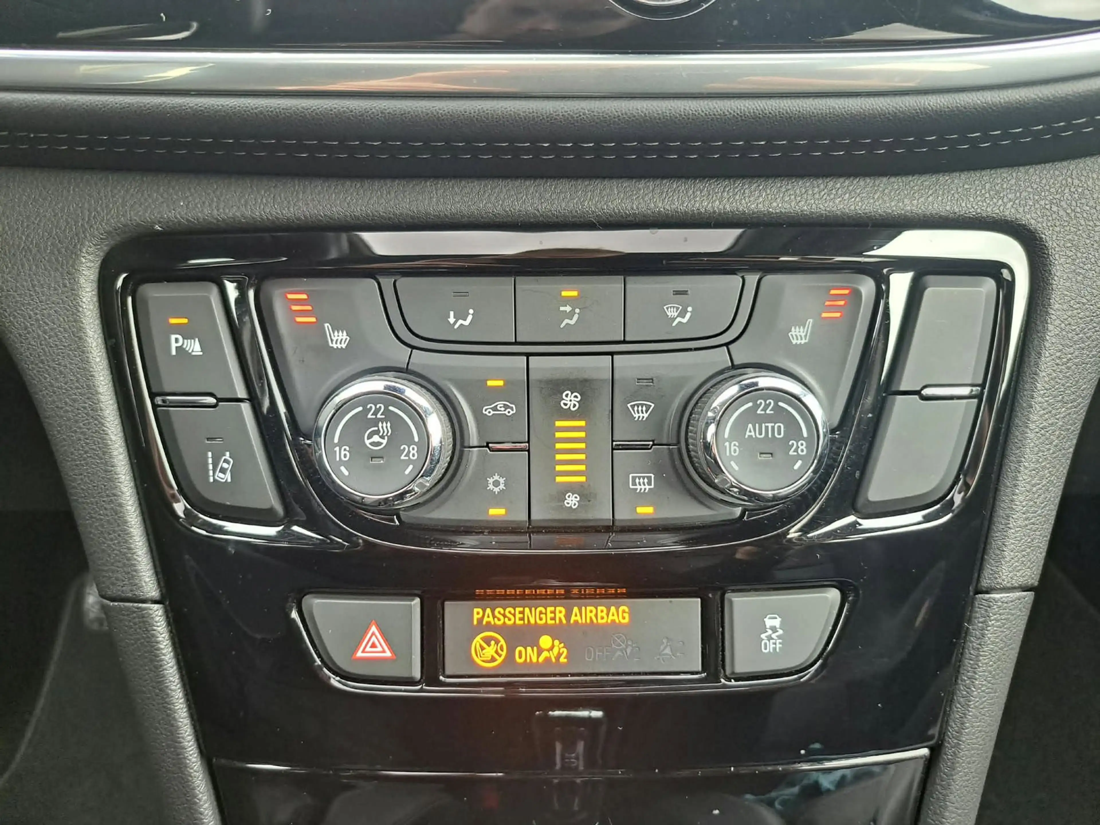 Opel Mokka X 1.4 Turbo Innovation Sunroof Automaat | Trekhaak | — photo 14