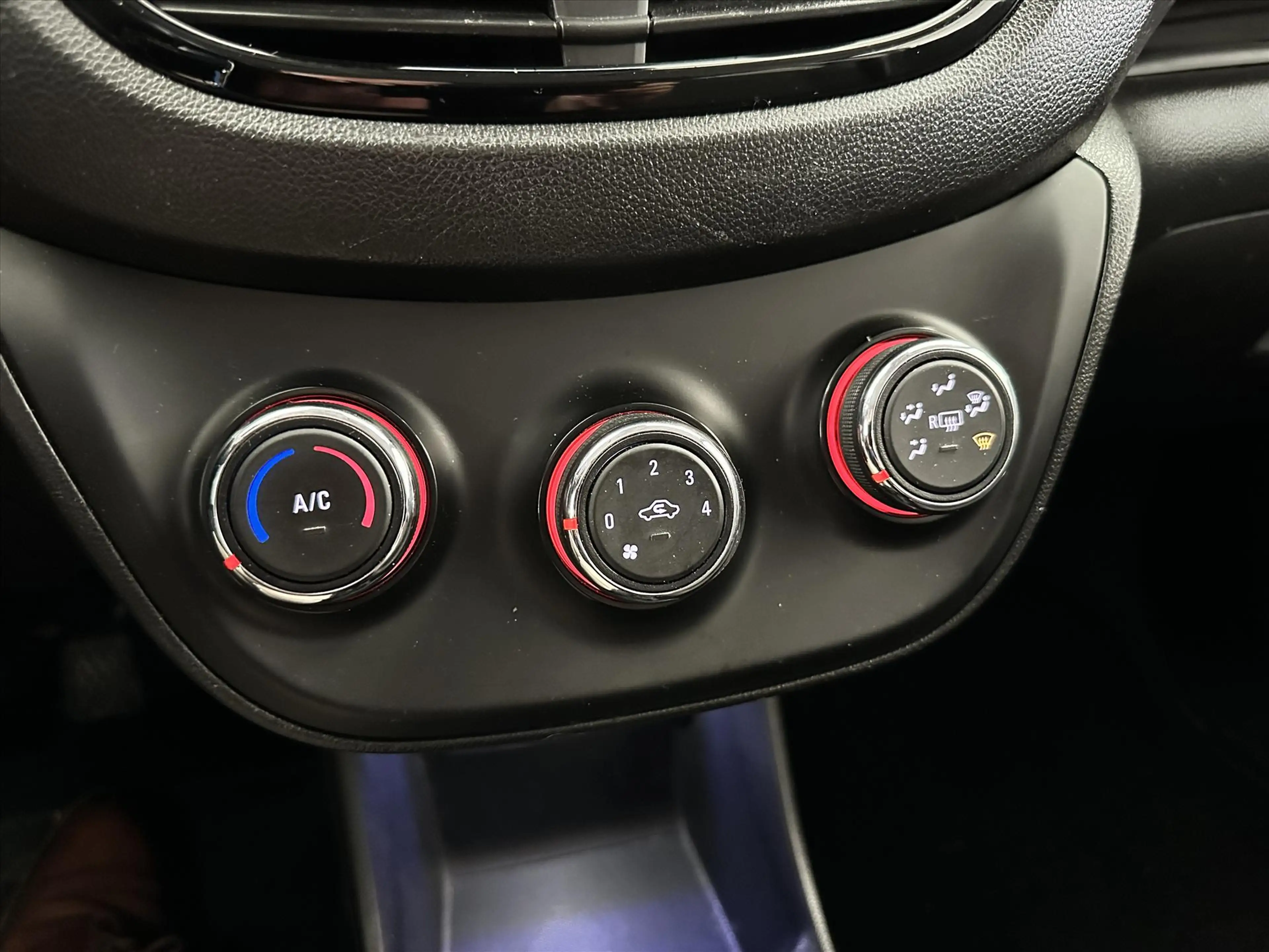 Opel Karl 1.0 ecoFLEX 75pk Edition* PDC / Airco / Cruise / B — photo 10