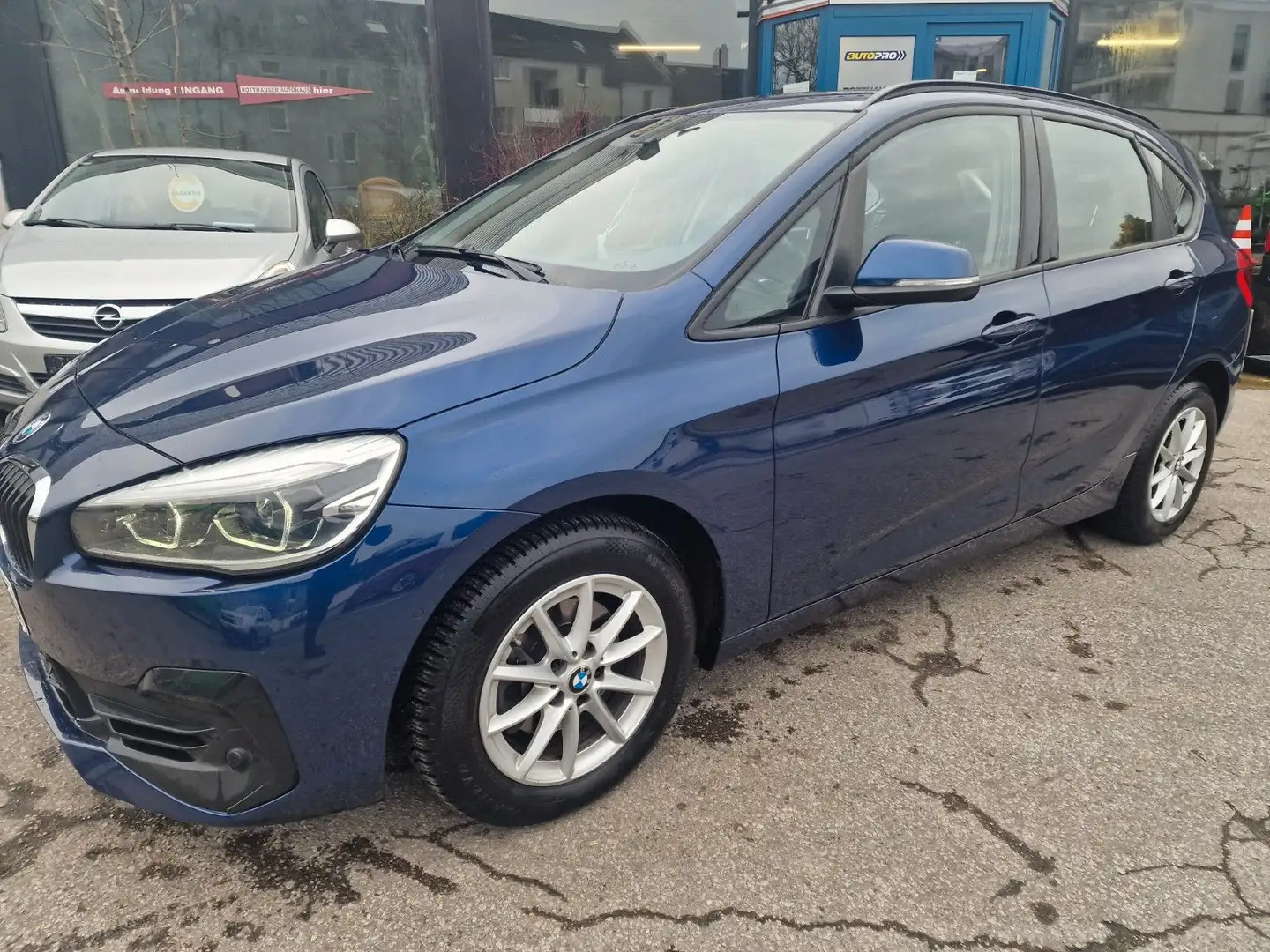 BMW 216 Baureihe 2 Active Tourer 216 d Advantage Albastru - 1