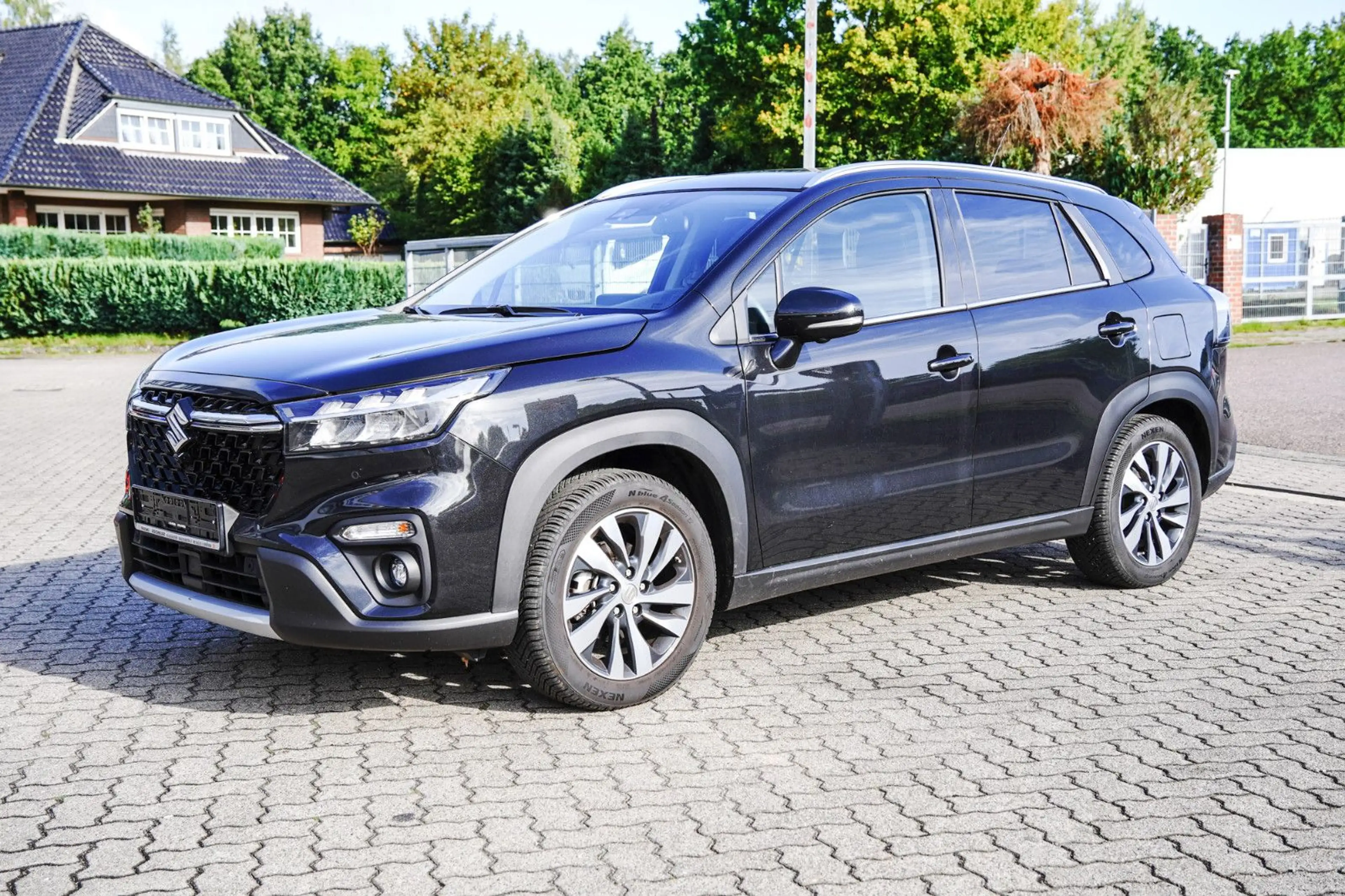Suzuki SX4 S-Cross S-Cross 1.5 DUALJET Hybrid Comfort+ Allgrip AGS — photo 3