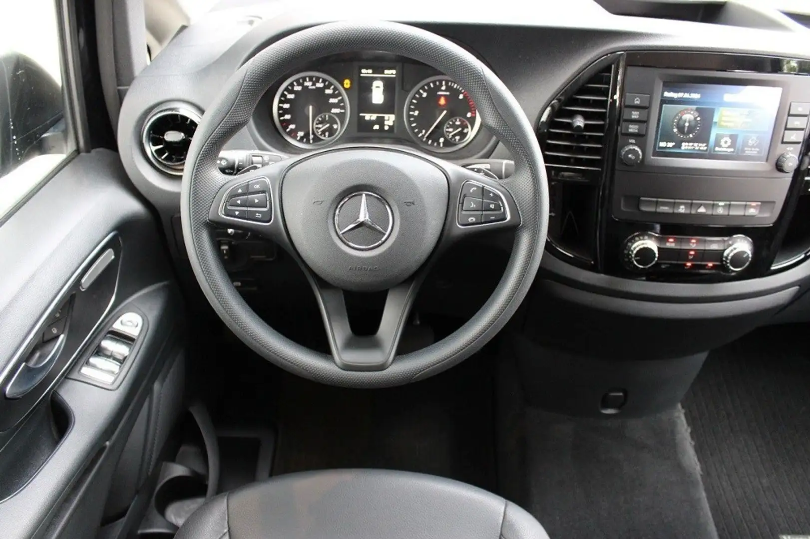 Mercedes-Benz Vito D 164-13 Selecta - 1