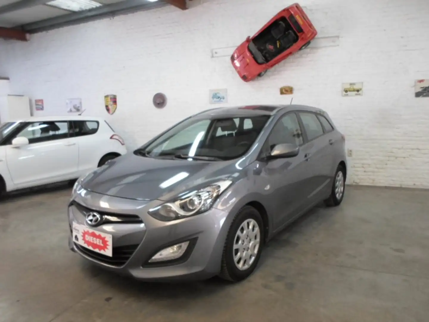 Hyundai i30 SW 1.4 CRDi Comfort // Garantie un an ! Gris - 1