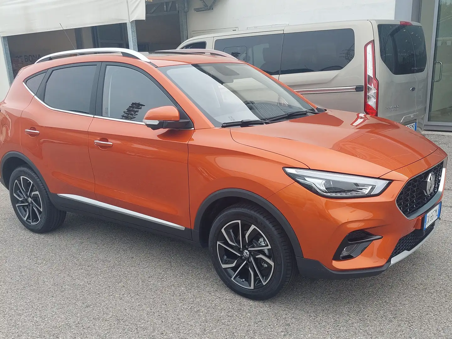 MG ZS ZS 2021 1.0 Luxury Arancione - 1