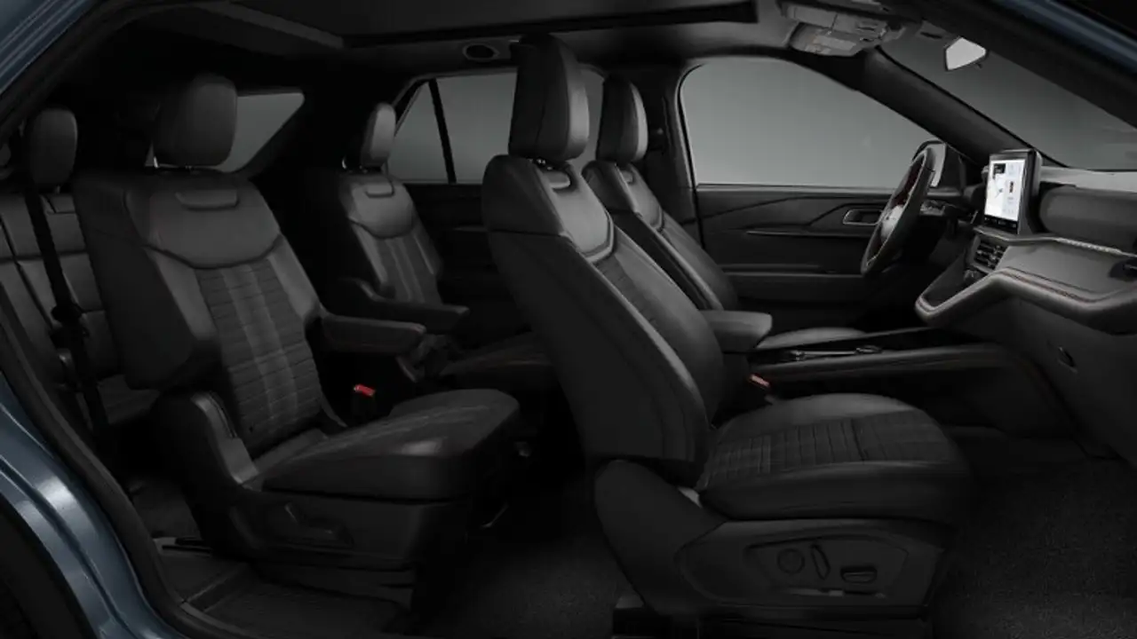 Ford Explorer photo Ford Explorer