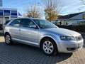 Audi A3 1.6 FSI Ambiente*KLIMA*TÜV-NEU*RADIO-CD* Silber - thumbnail 2