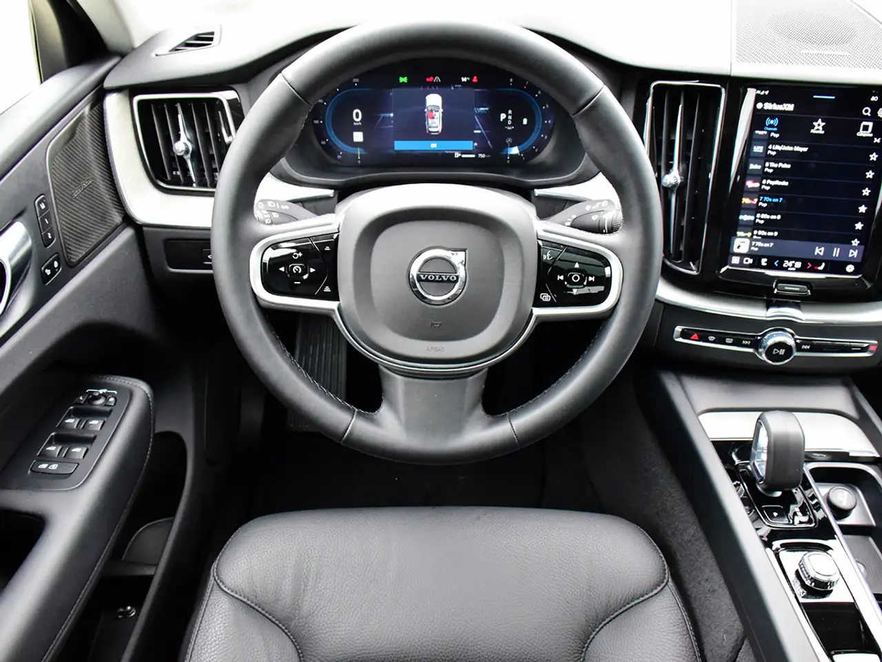 Volvo XC60 снимка Volvo XC60