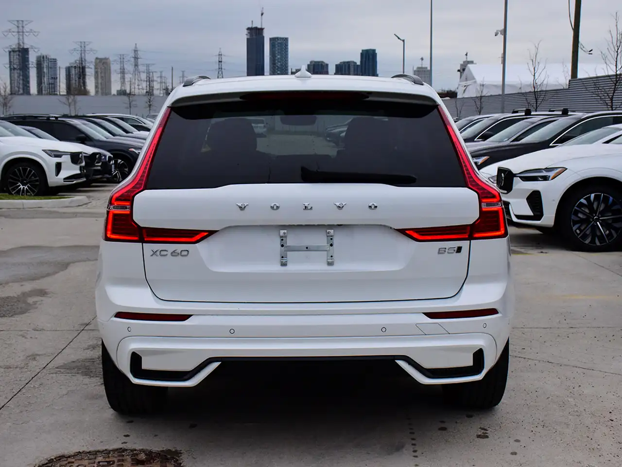 Volvo XC60 снимка Volvo XC60