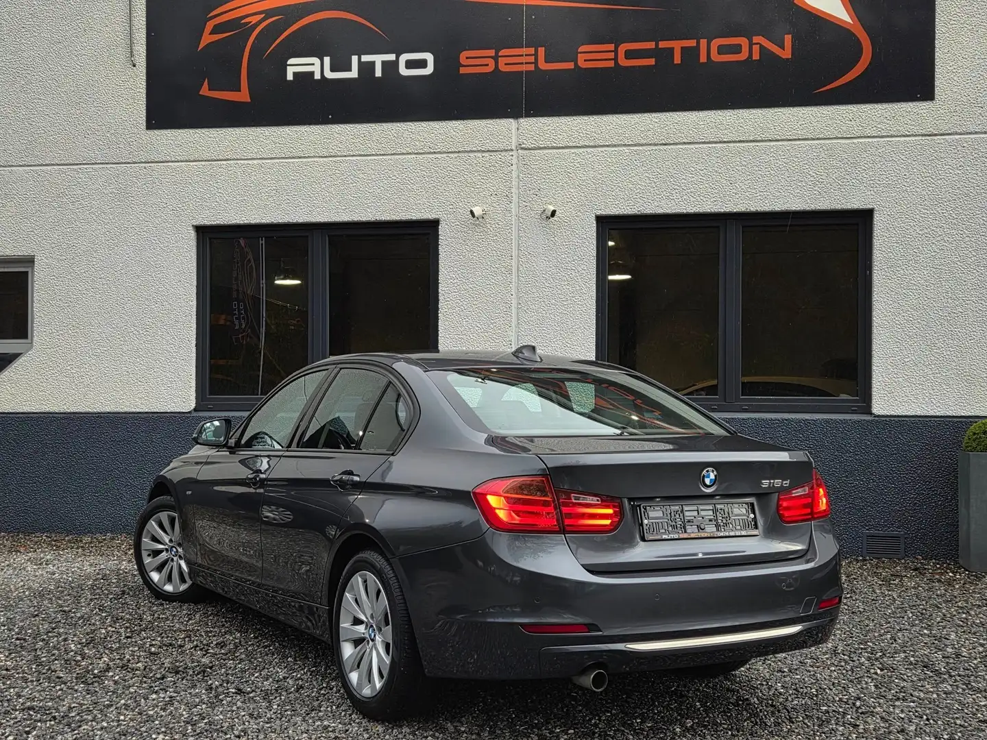 BMW 316 d MODERN - CUIR - NAVI - DYNAMIC SELECT Gris - 2