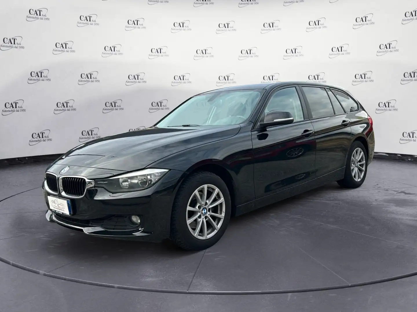 BMW 316 316d Business Advantage Touring autom. Noir - 1
