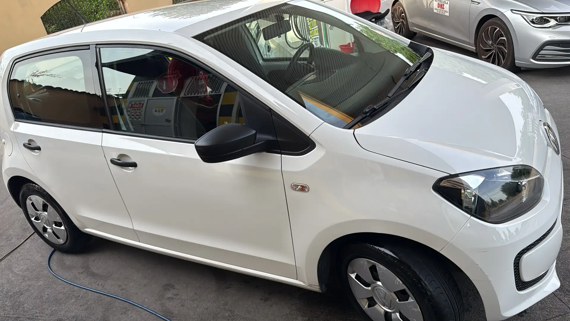 Volkswagen up! 5p 1.0 Move 60cv - 1