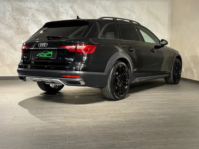 Audi A4 view 10
