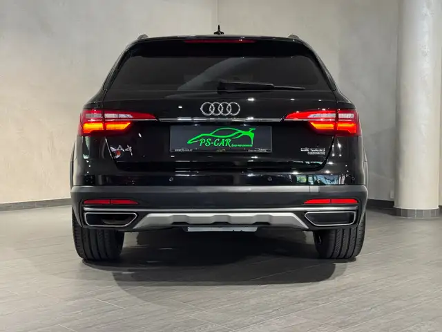Audi A4 view 13