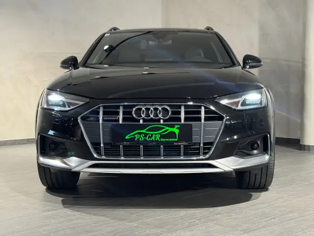 Audi A4 view 4