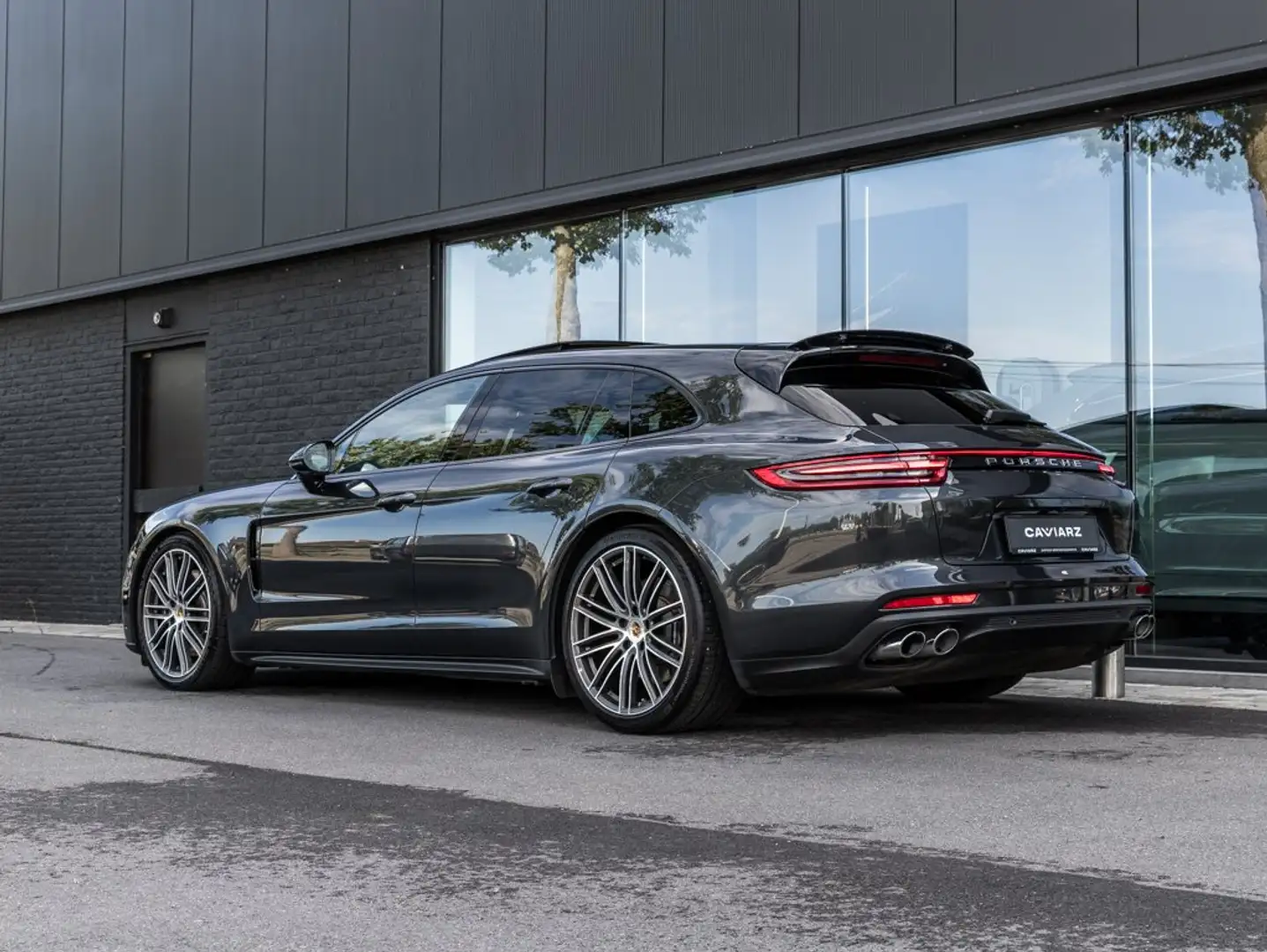 Porsche Panamera 4 SPORT TURISMO 21"/AIR/PANO/SOFTCLOSE/BOSE/360/.. Szürke - 2