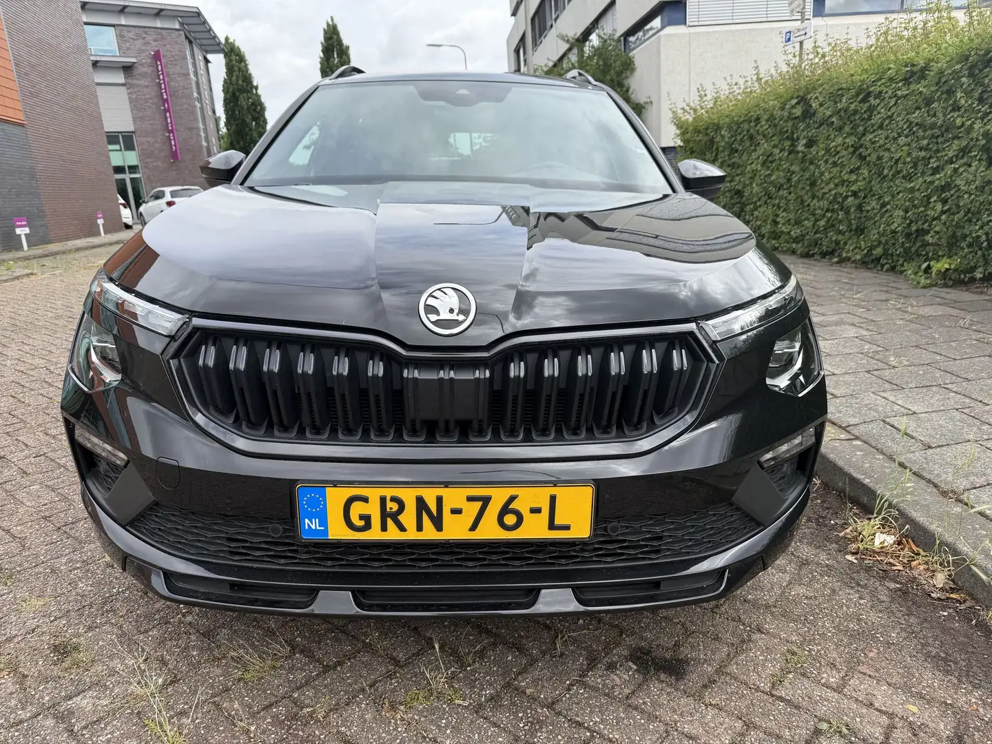 Skoda Kamiq Kamiq 1.0 TSI Monte Carlo, Panorama, Black edition Zwart - 2