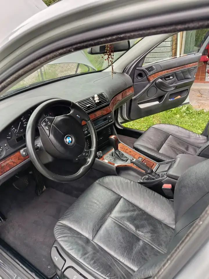 BMW 528i, foto 10