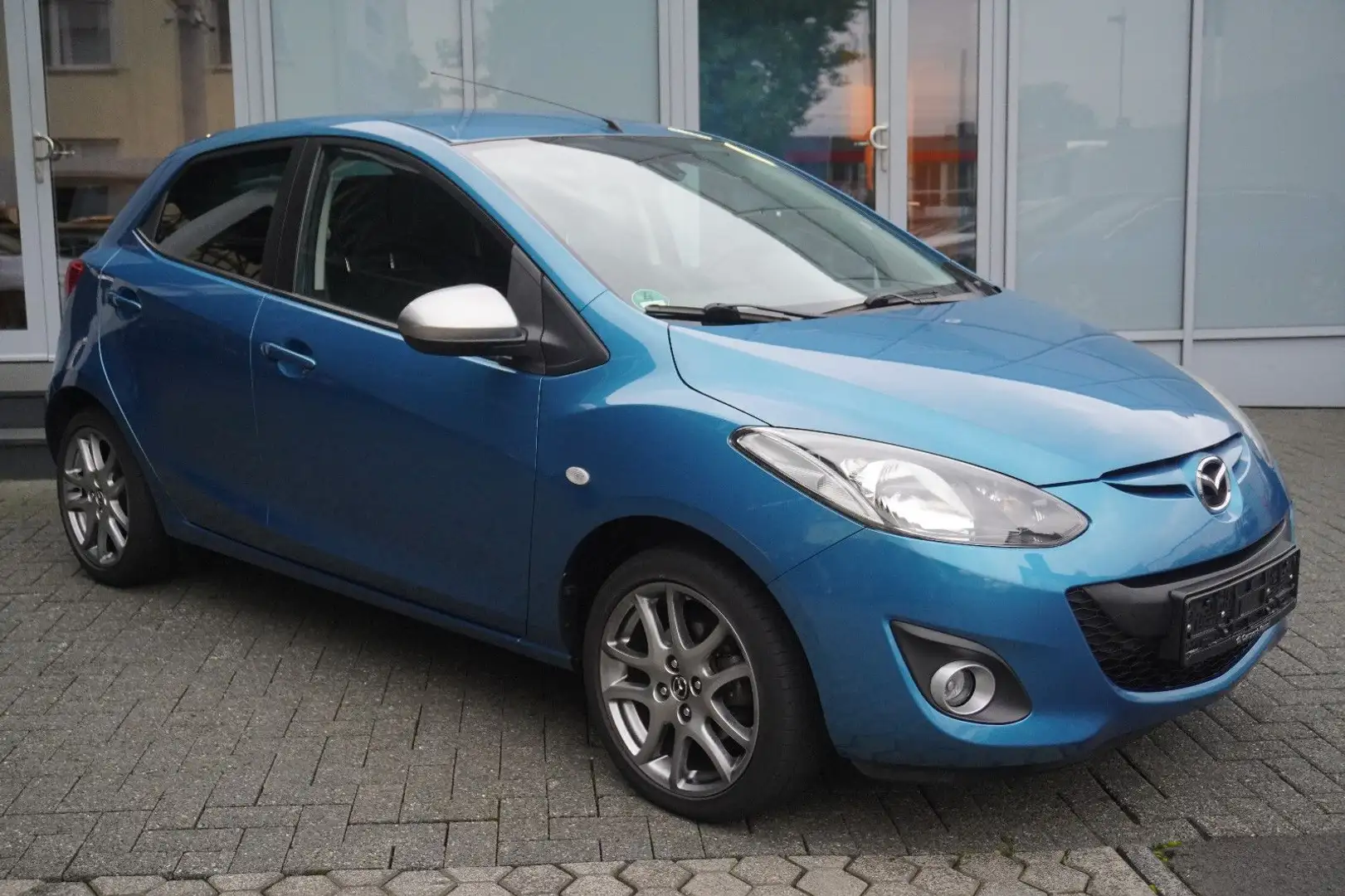 Mazda 2 Lim. 1.3 Sendo Klima/Navi/Sitzhzg/5-trg Blau - 1