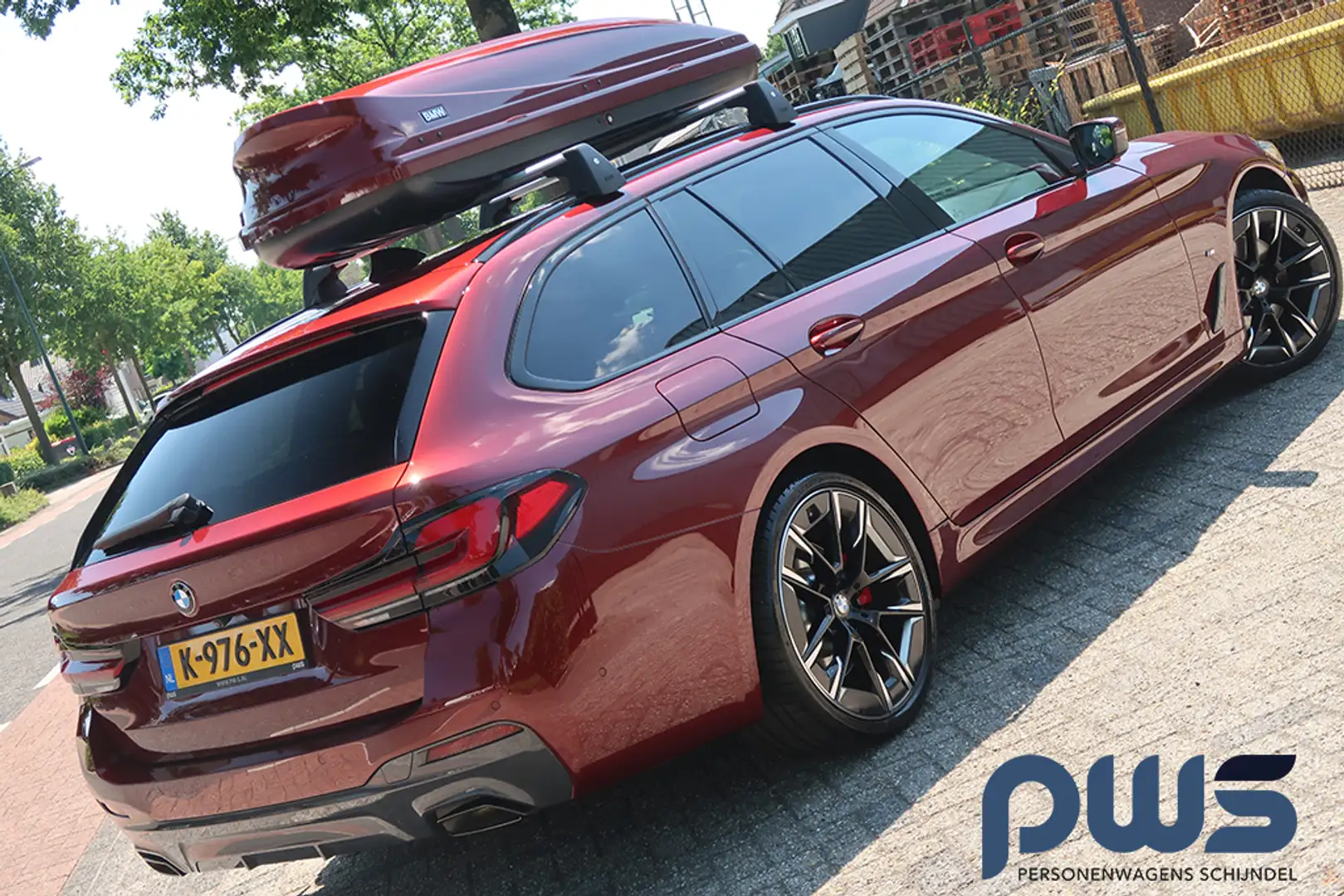 BMW 520 5-serie Touring 520i High Executive ///M-Sport / F Rood - 2