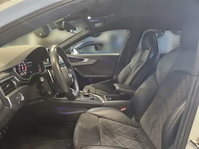 Audi RS4 RS4 2.9 TFSI quattro Ansicht 32