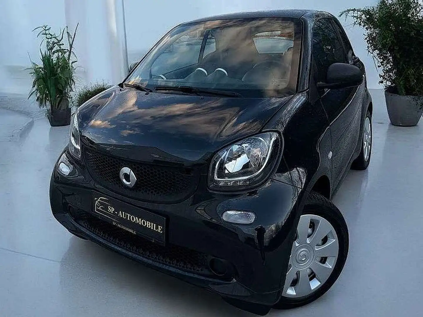 smart forTwo fortwo Basis (45kW) (453.341) Noir - 1