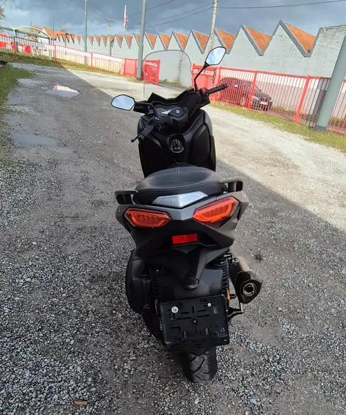 Yamaha X-Max 300 - foto 6