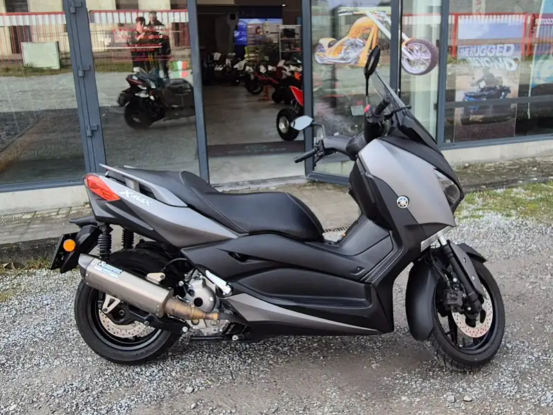 Yamaha X-Max 300 - foto 4