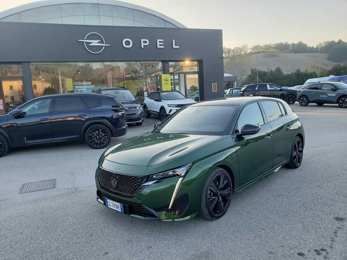 Peugeot 308 3ª serie BlueHDi 130 S&S EAT8 SW GT Verde - 1