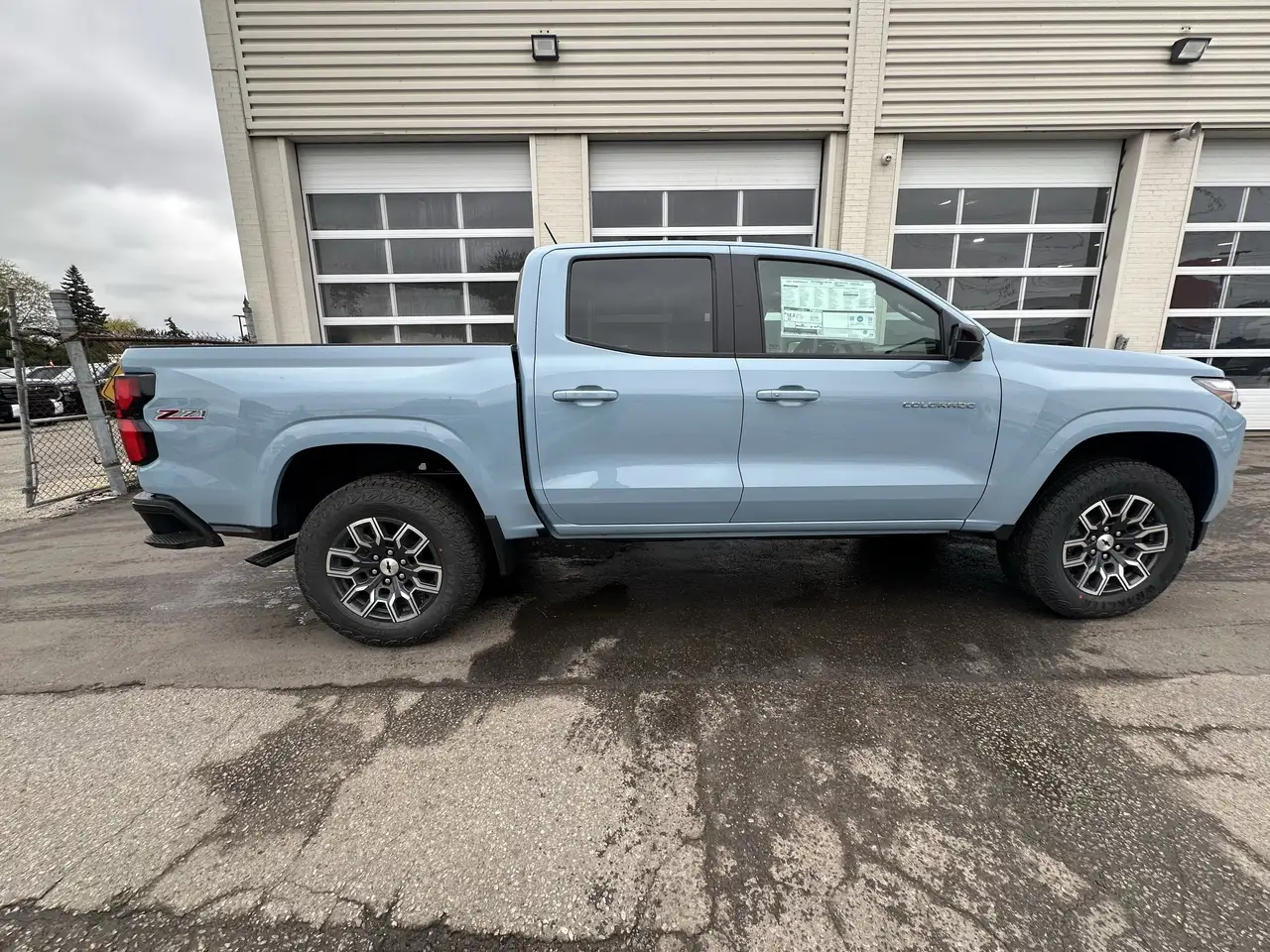 Chevrolet Colorado снимка Chevrolet Colorado