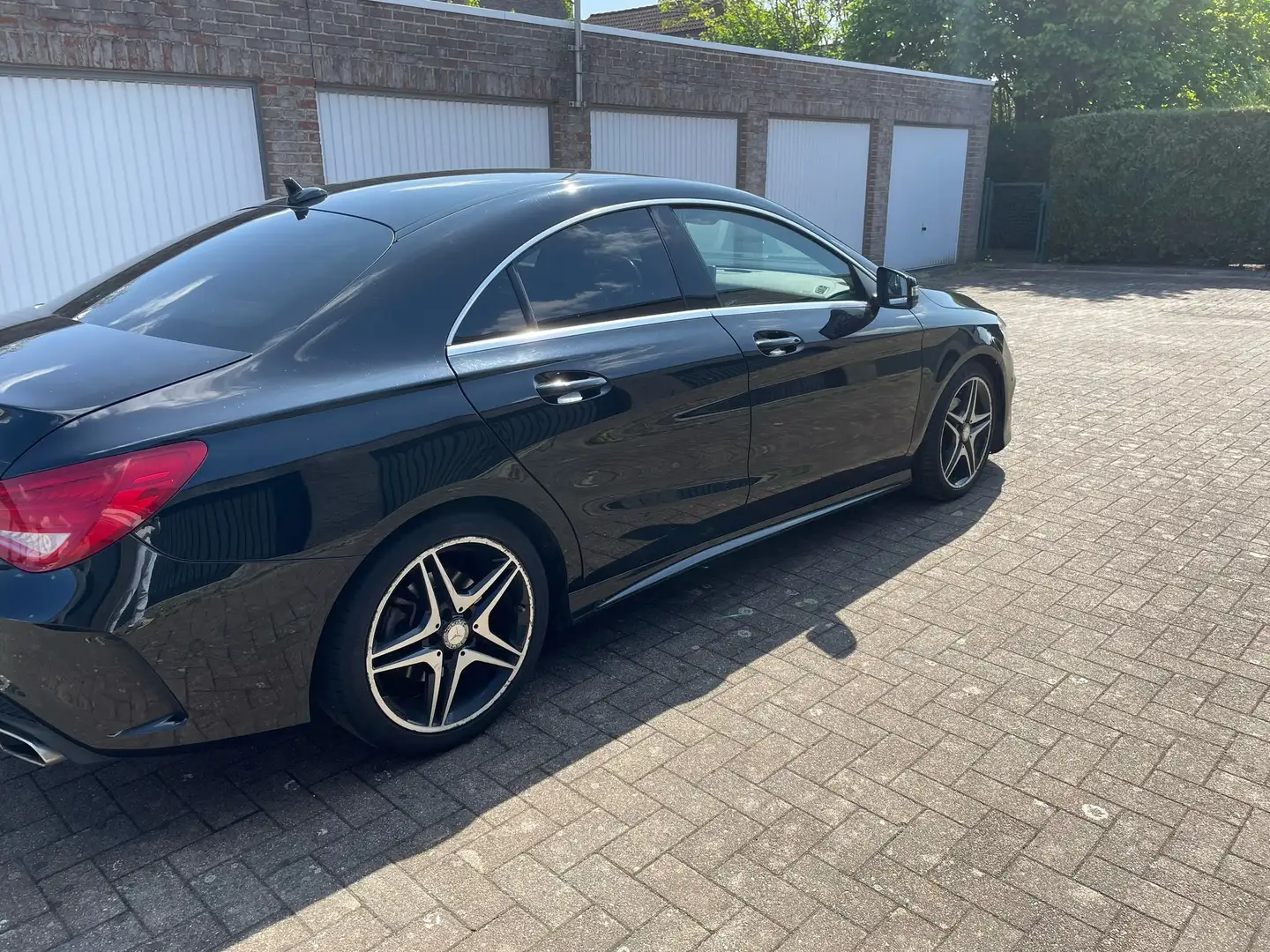 Mercedes-Benz CLA 200 CLA 200 (CDI) d 4Matic 7G-DCT AMG Line Noir - 2