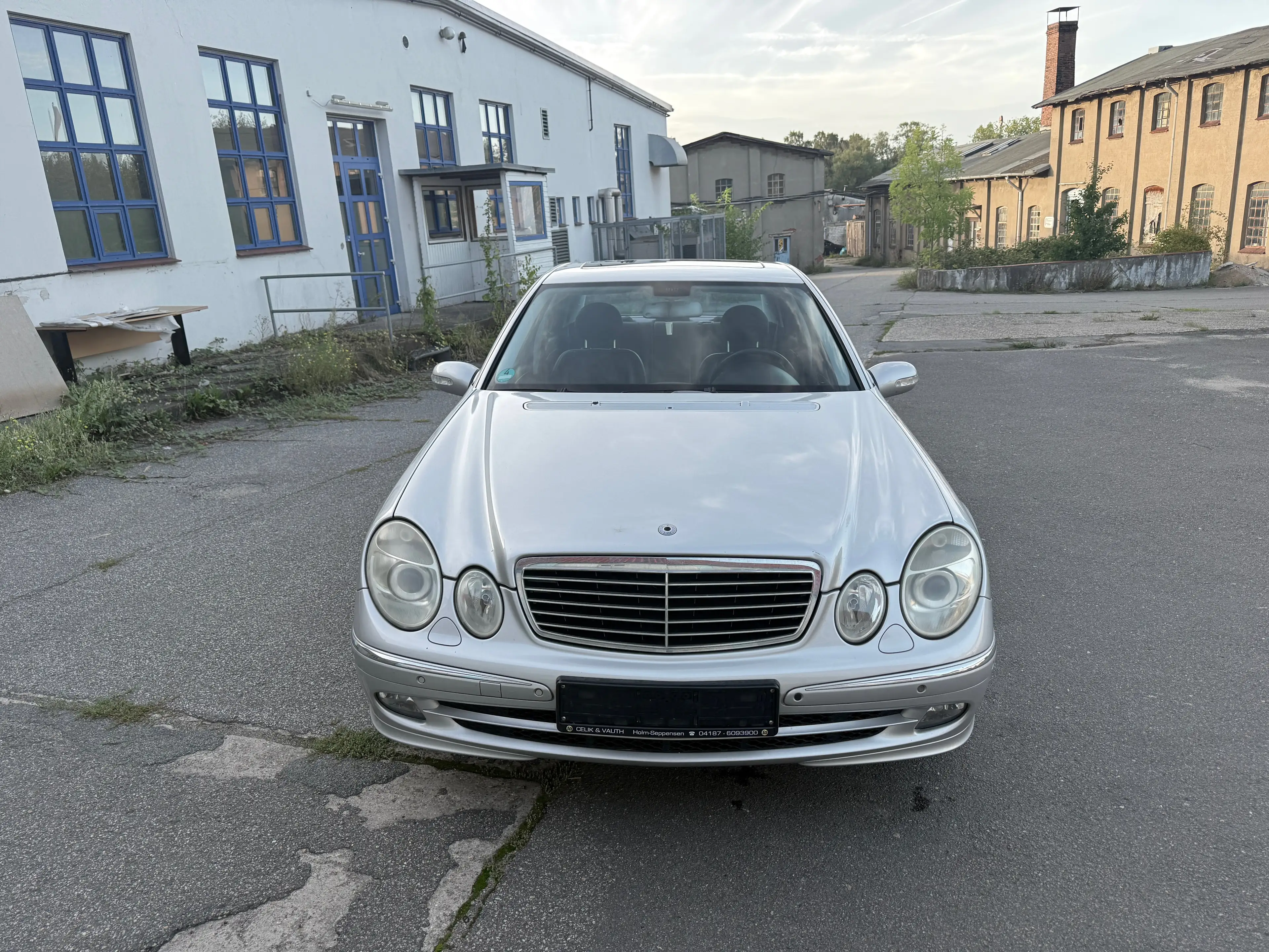 Mercedes-Benz E 350 E 350 Sport Edition Avantgarde *Leder*V6*7G* — photo 2