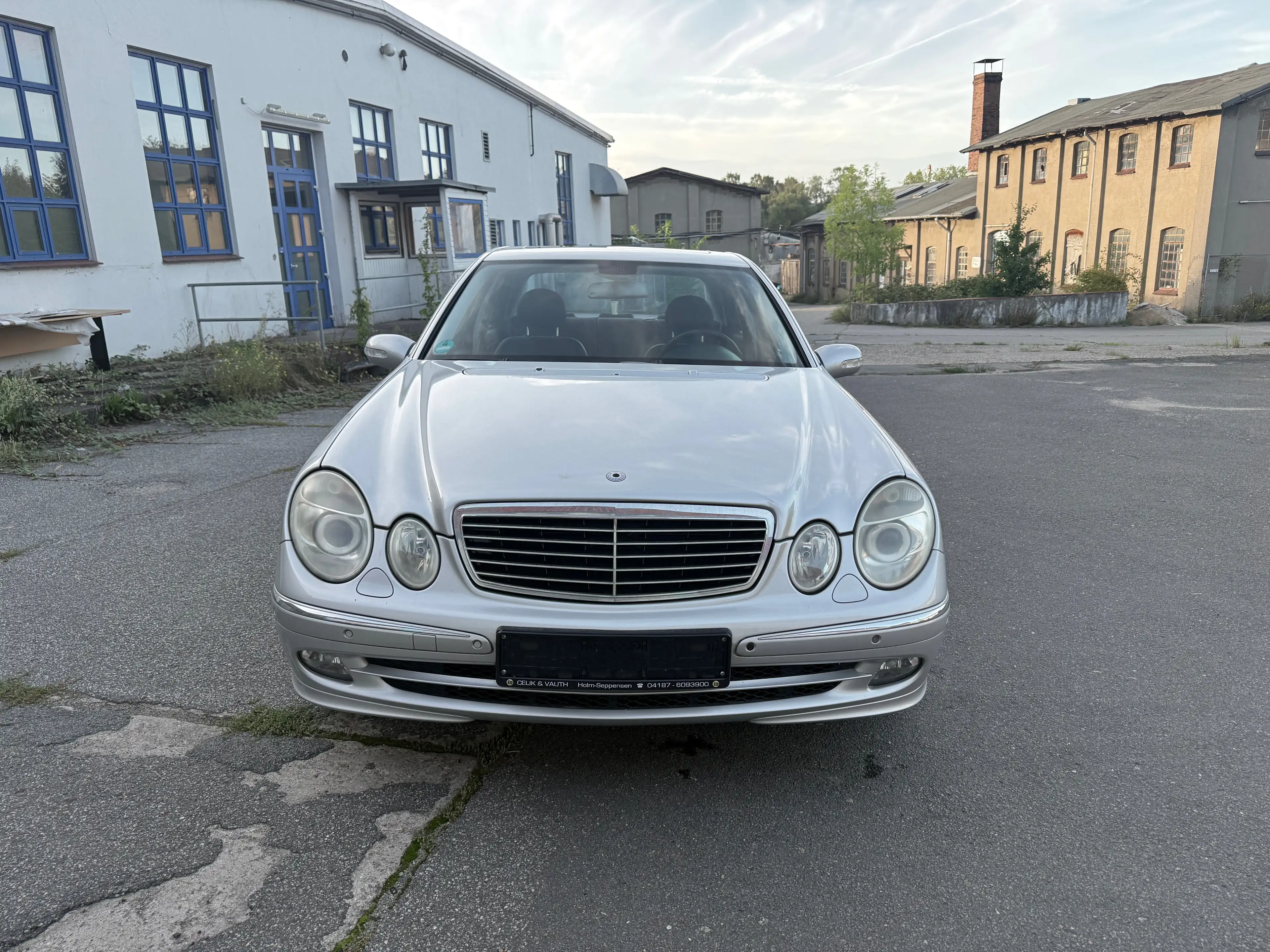 Mercedes-Benz E 350 E 350 Sport Edition Avantgarde *Leder*V6*7G* — photo 3