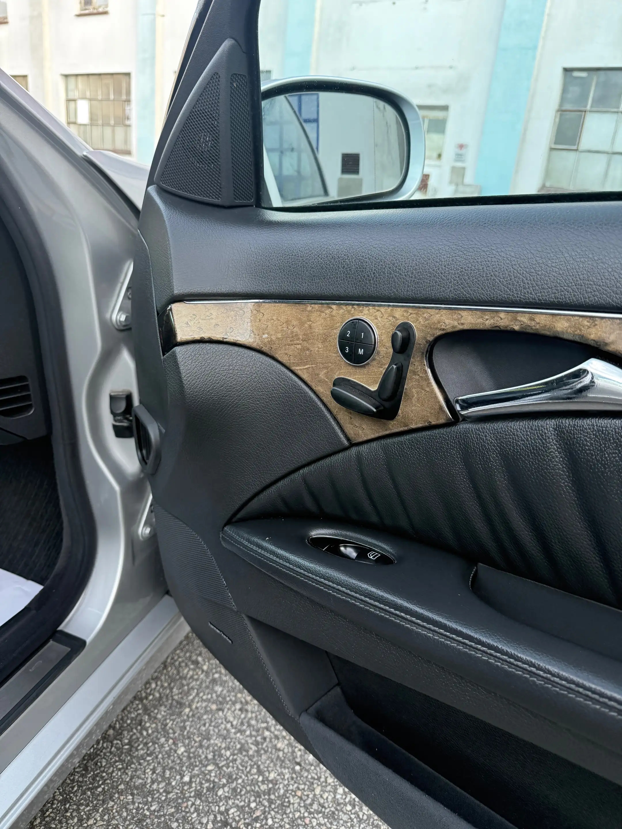 Mercedes-Benz E 350 E 350 Sport Edition Avantgarde *Leder*V6*7G* — photo 11