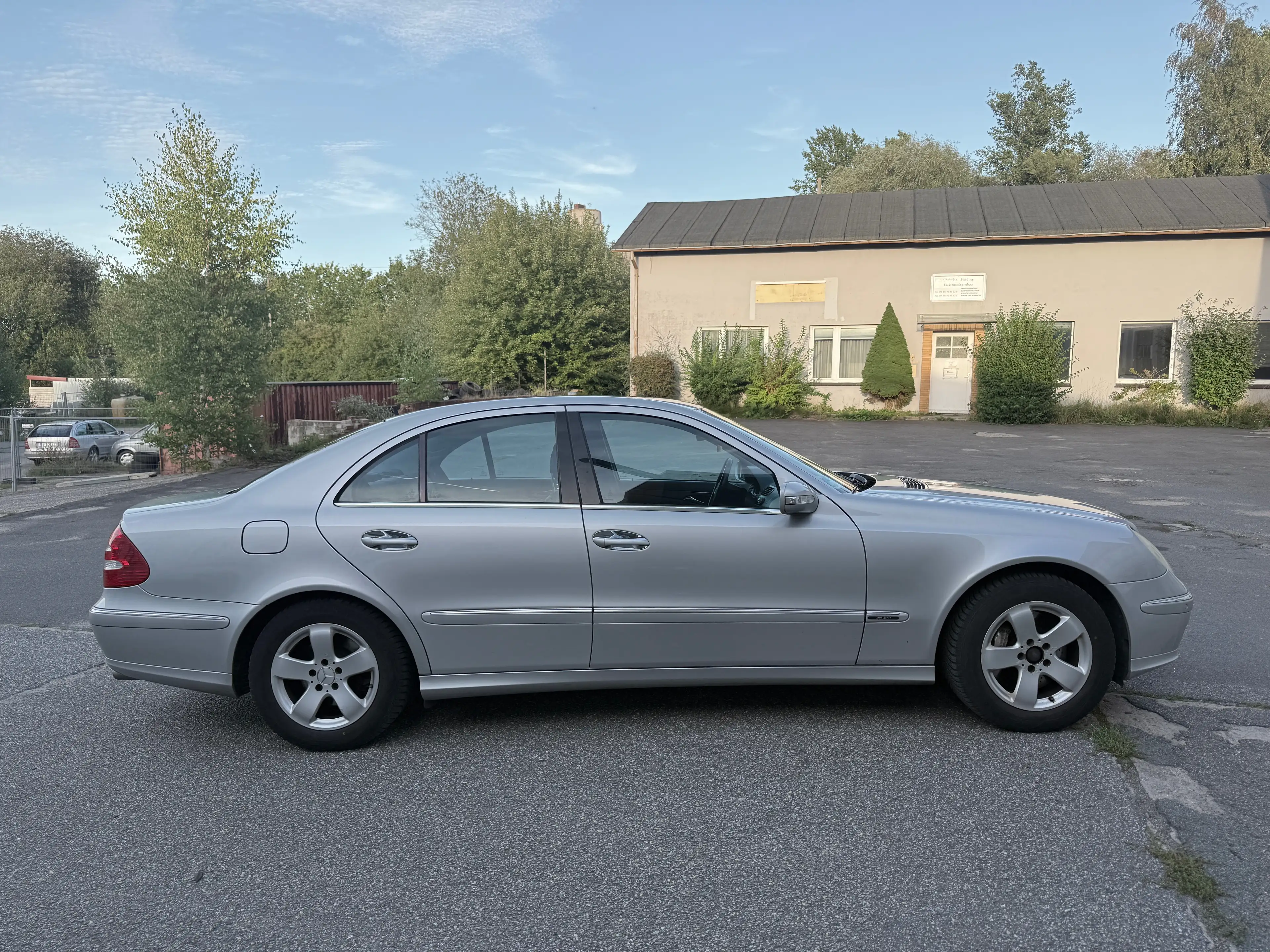 Mercedes-Benz E 350 E 350 Sport Edition Avantgarde *Leder*V6*7G* — photo 6