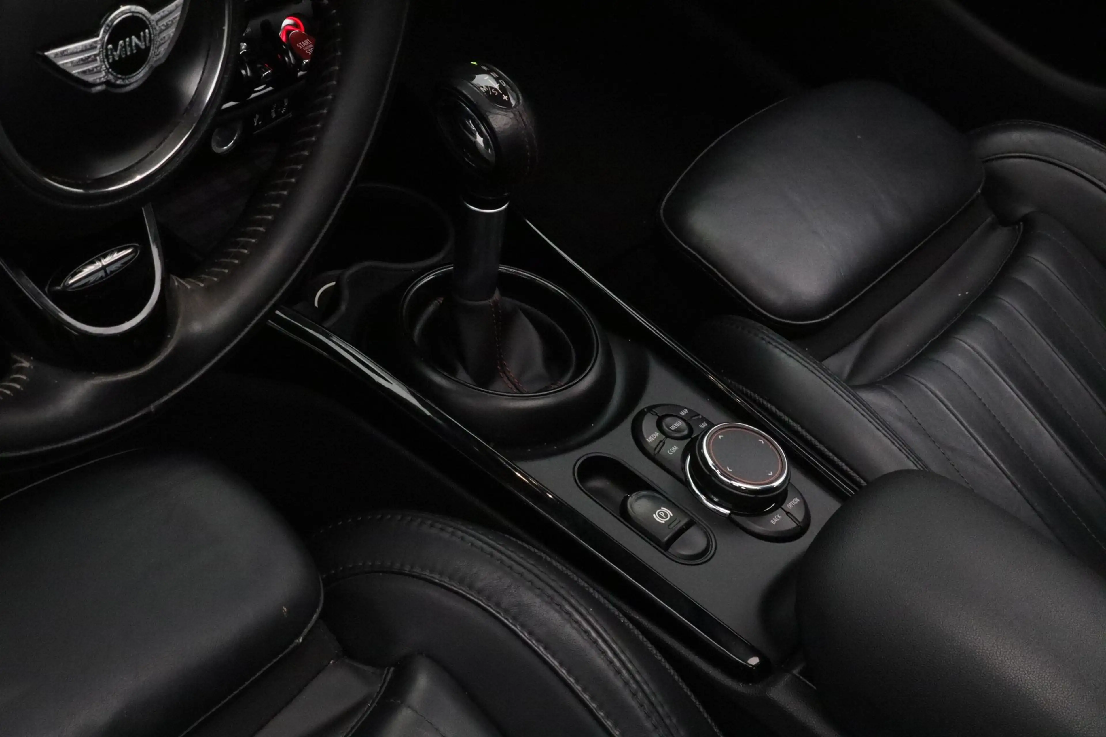 MINI Cooper S Clubman Mini 2.0 Serious Business — photo 9