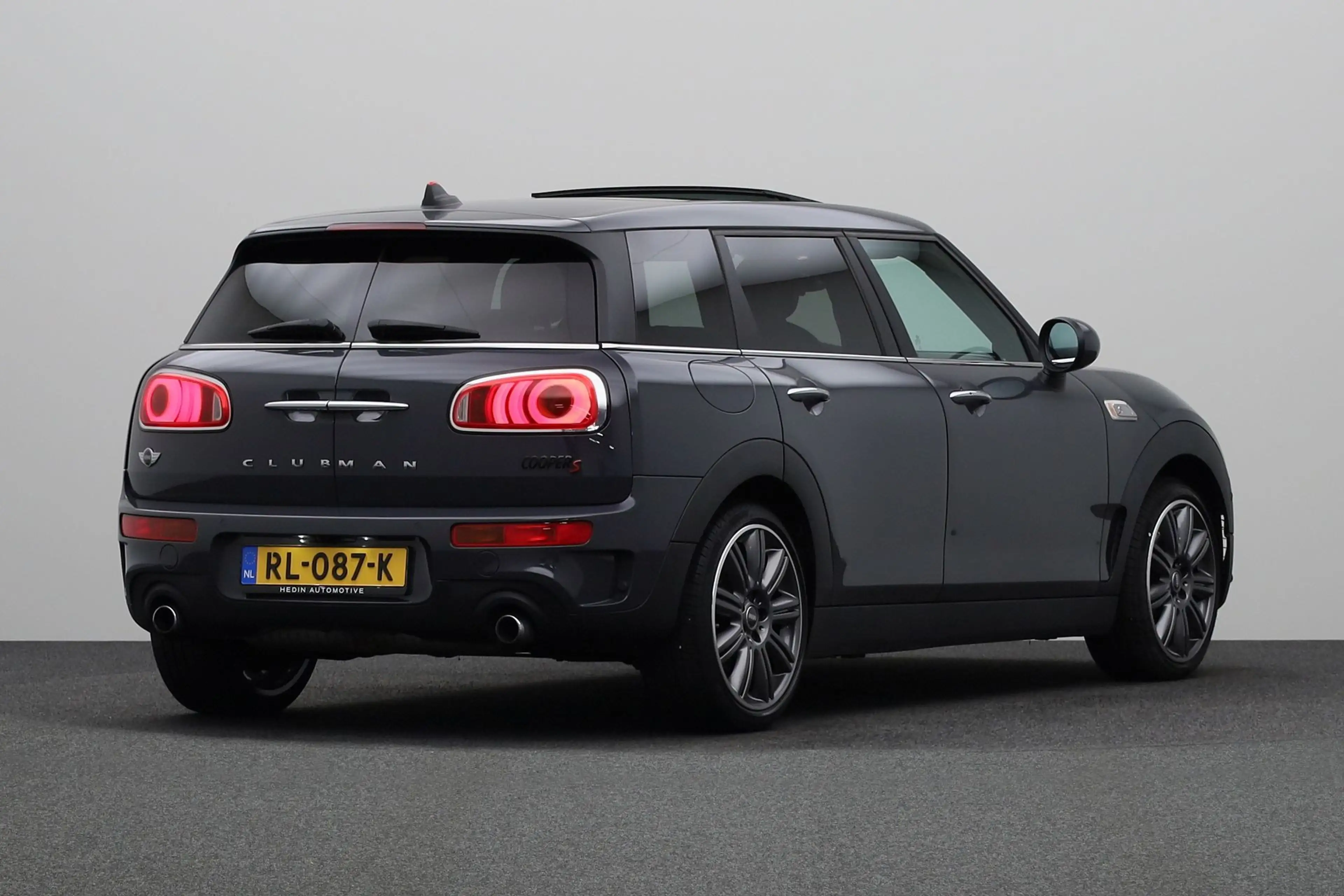 MINI Cooper S Clubman Mini 2.0 Serious Business — photo 2