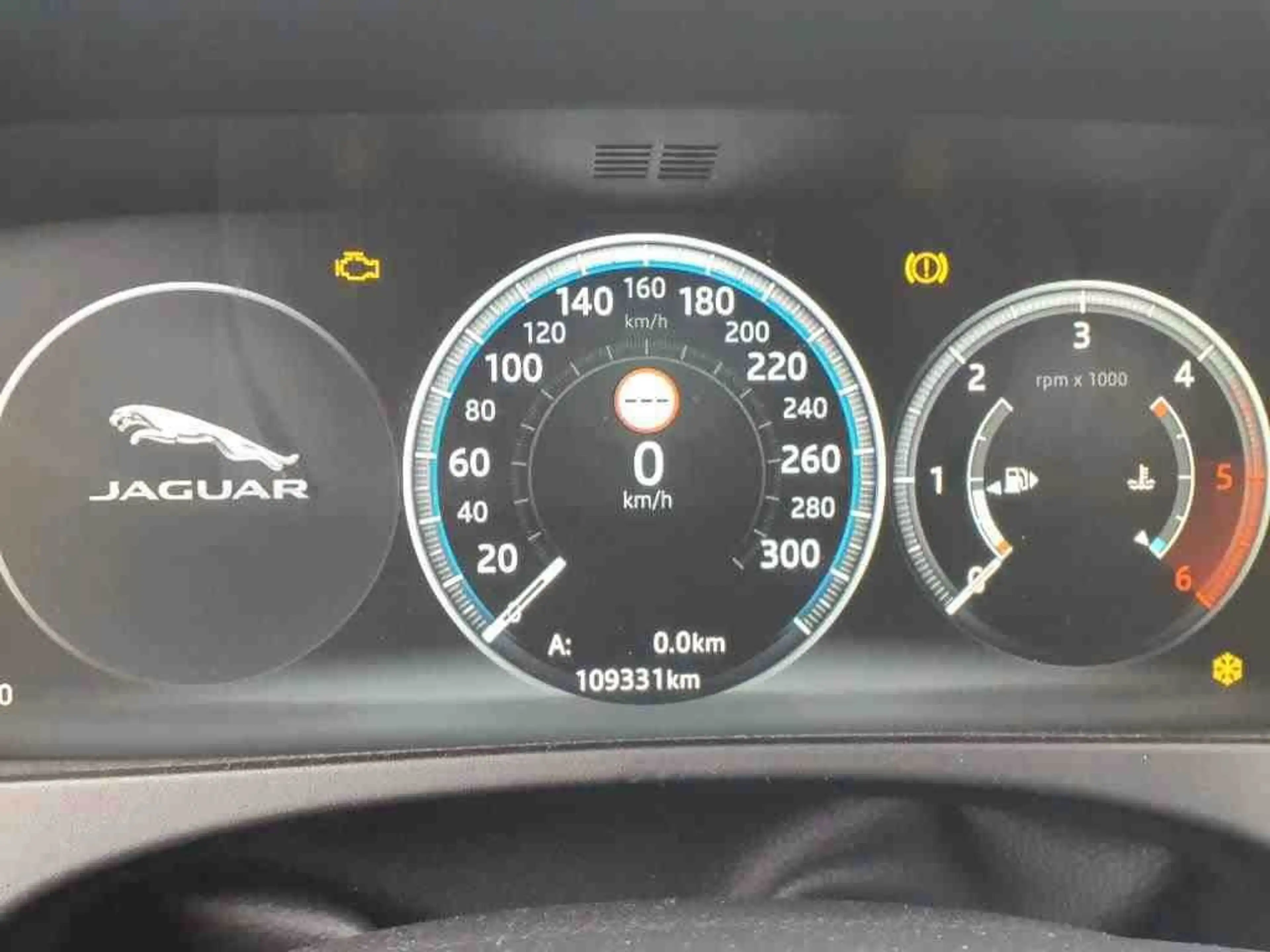 Jaguar F-Pace F-PACE First Edition AWD — photo 8