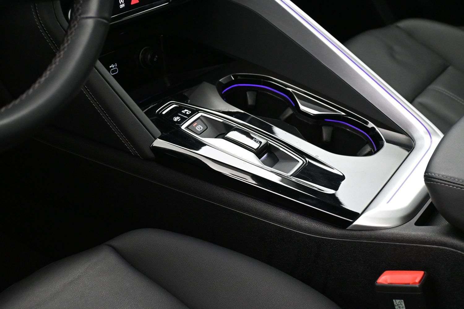 2025 Audi Q5 Progressiv 2.0 TFSI quattro thumb 9
