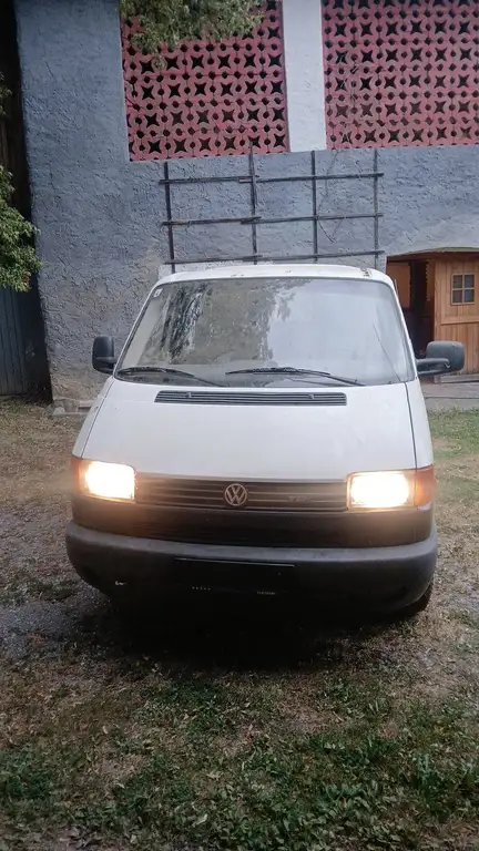 Volkswagen T4 Kombi 1998 из Европы — купить под ключ