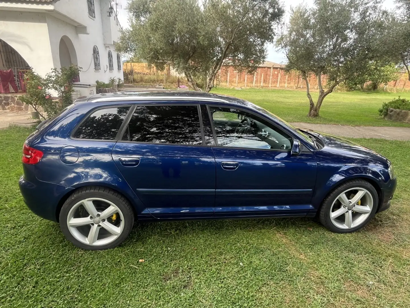 Audi A3 Pequeño Automático de 5 Puertas Blau - 2