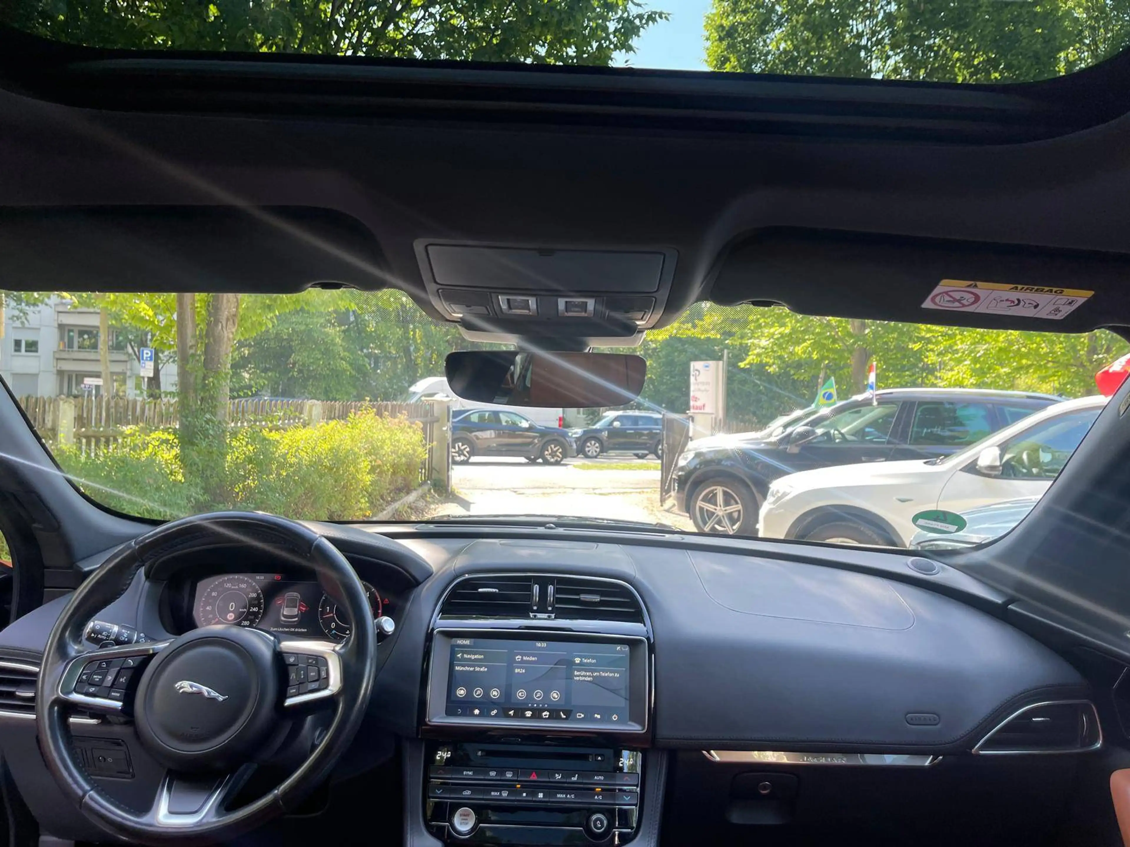 Jaguar F-Pace Portfolio AWD — photo 10