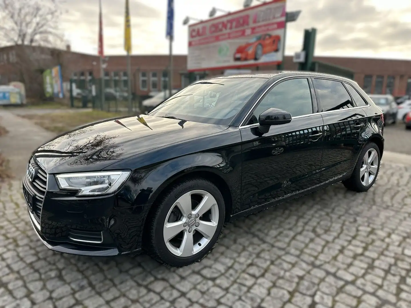 Audi A3 Sportback design/AUTOMATIK Schwarz - 1