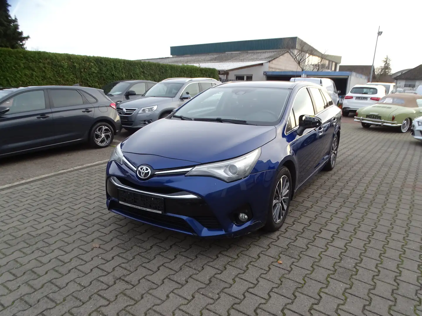 Toyota Avensis Klima Blau - 1