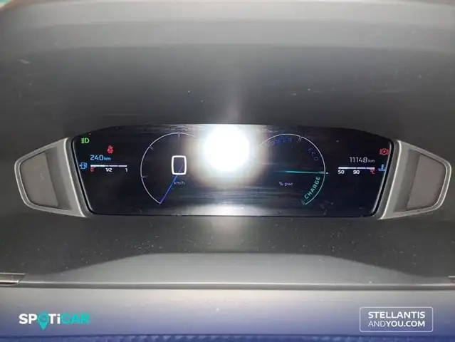 Peugeot 2008 view 15