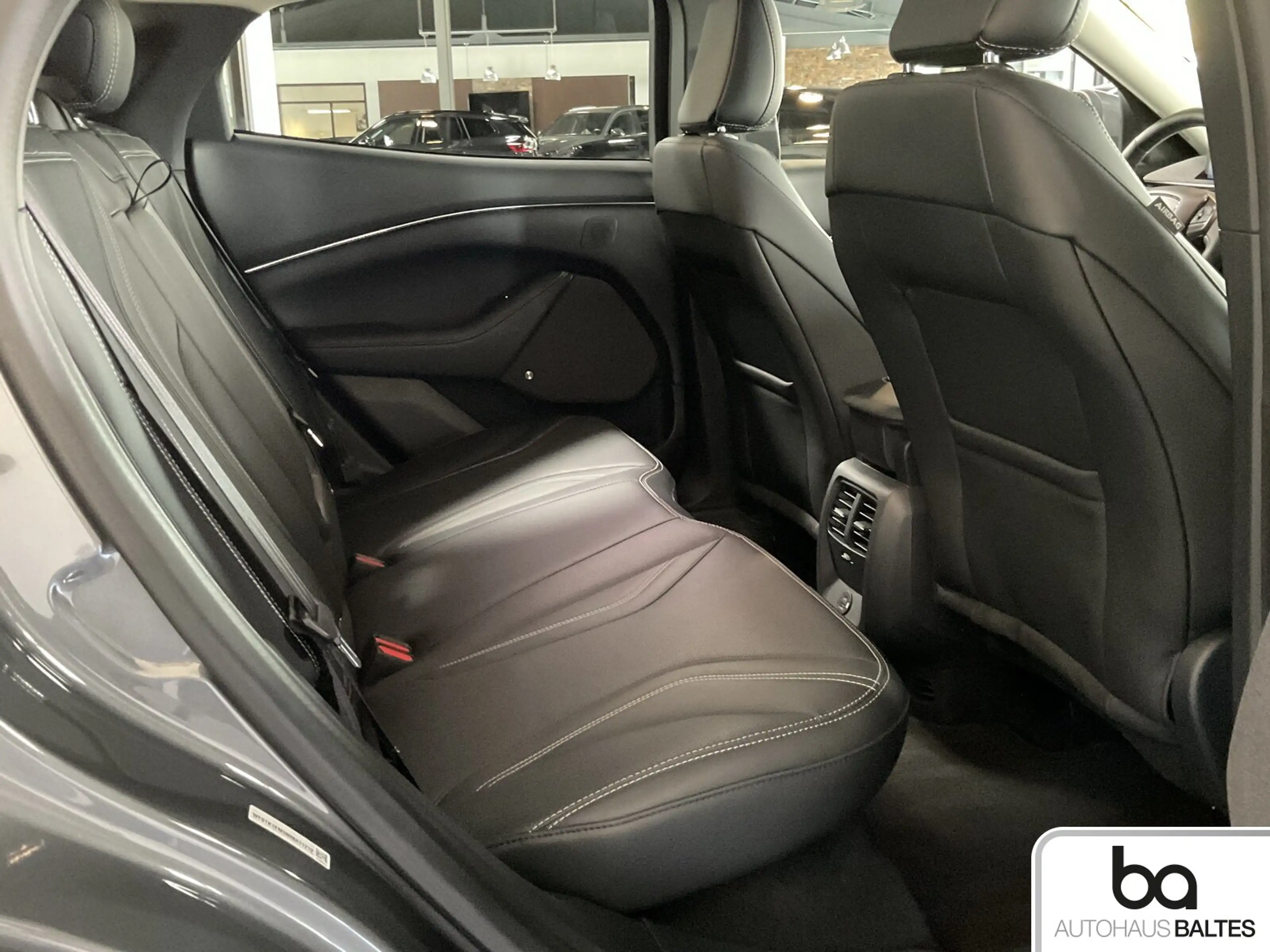 Ford Mustang Mach-E Mustang MACH-E Pano/LED/Navi/360°/B&O — photo 8